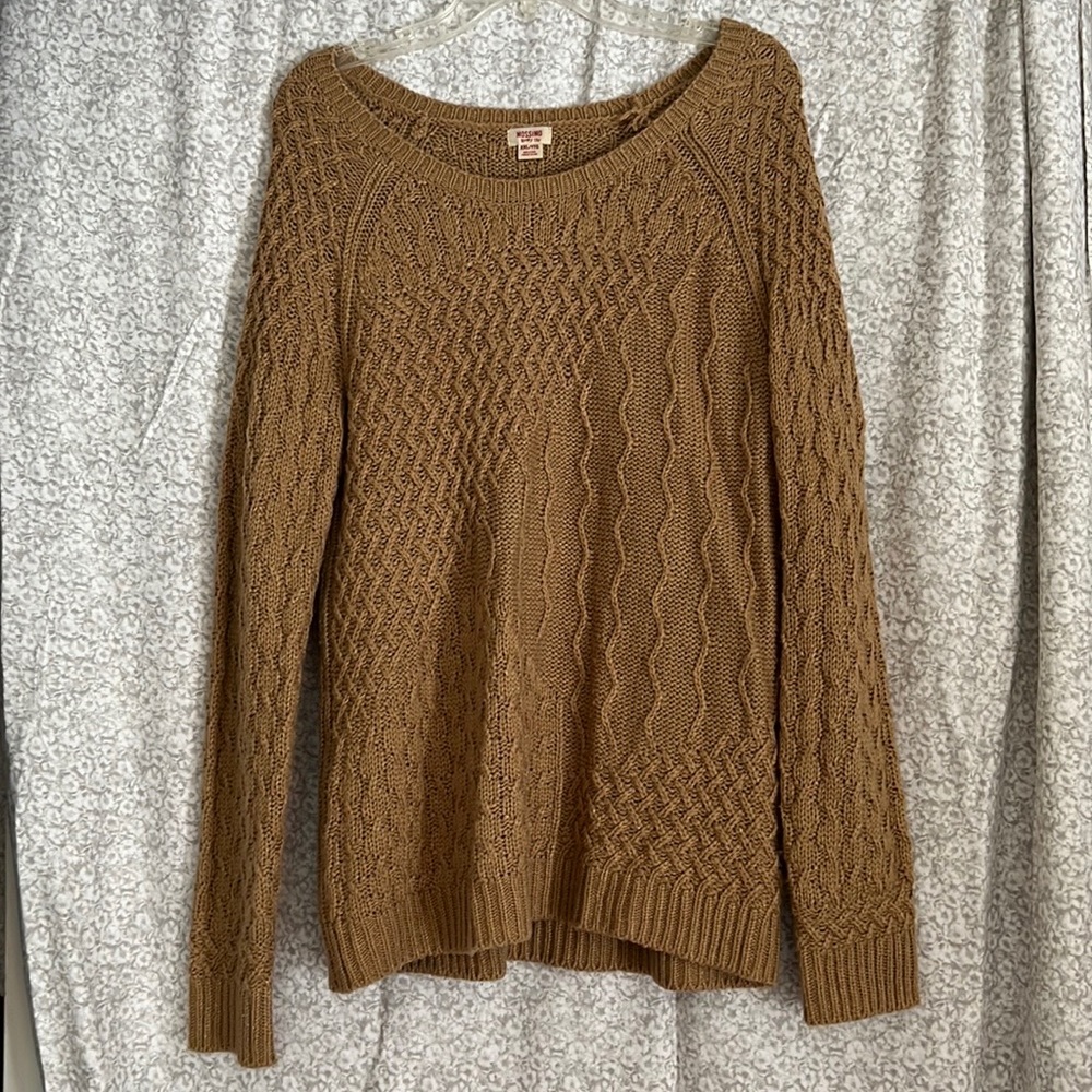 Long Sleeve Camel Cable-knit Sweater